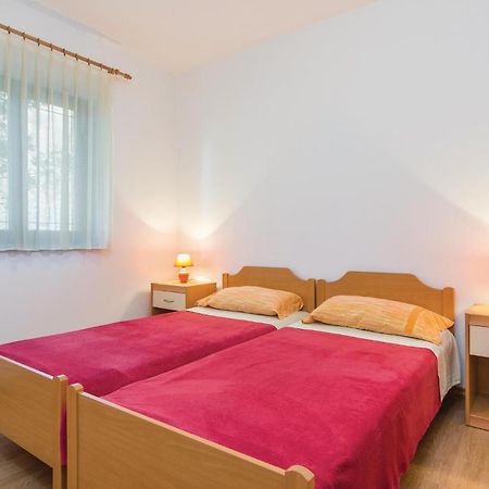 Beautiful Apartment In Porec With Kitchen 외부 사진