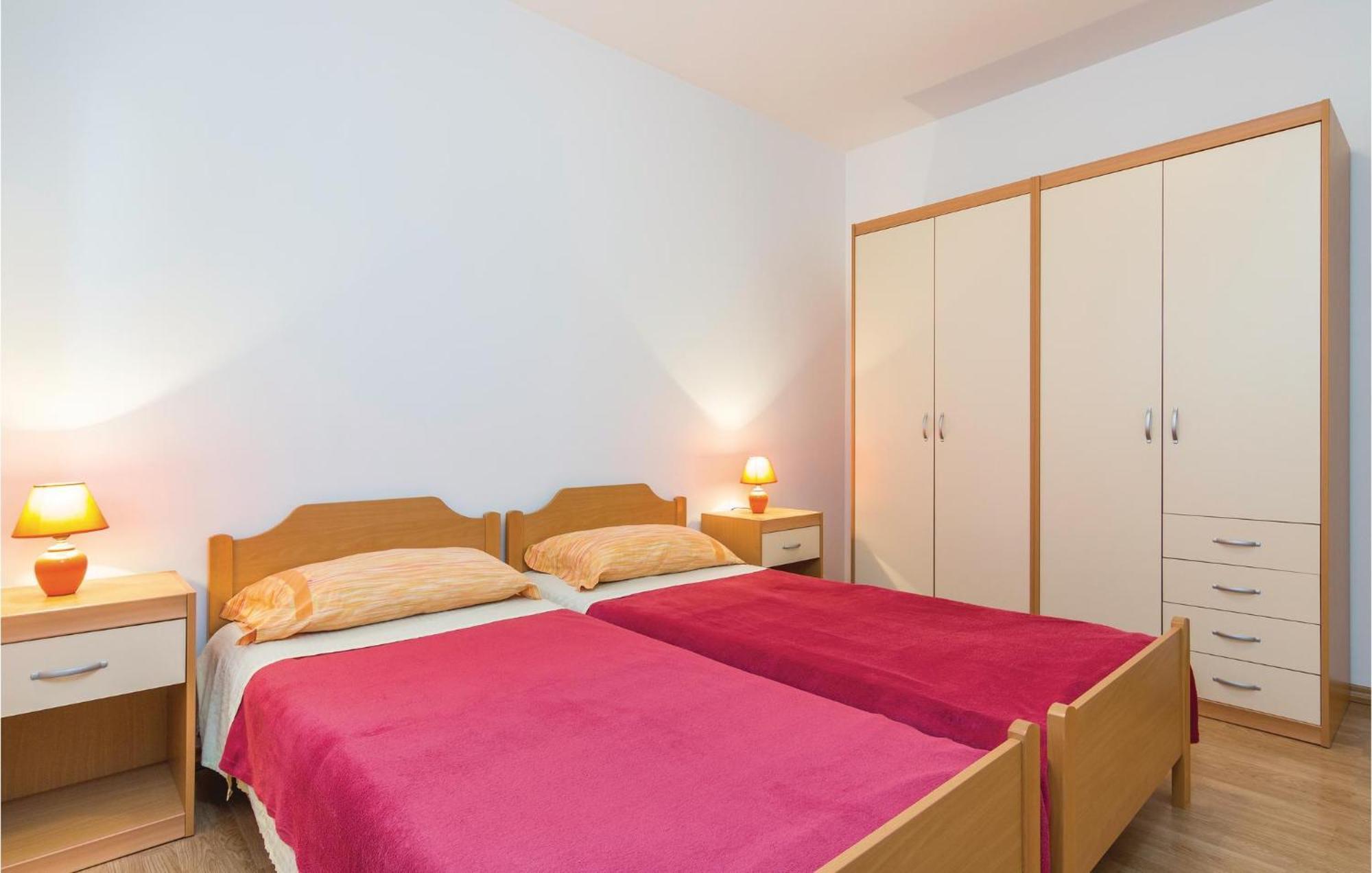 Beautiful Apartment In Porec With Kitchen 외부 사진